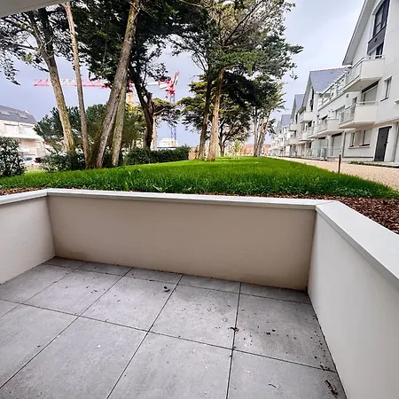 2 Pers. Avec Terrasse Et Parking En Neuve - Fr-1-197-642 Daire *