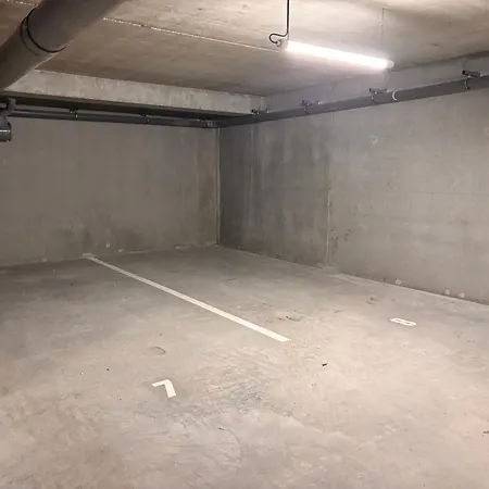 2 Pers. Avec Terrasse Et Parking En Neuve - Fr-1-197-642